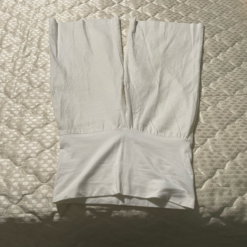 Charlotte Russe White Linen Women's Bermudas